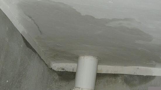 南京墻面滲水有什么辦法修復(fù)？屋頂防水施工的時(shí)候這些要留意